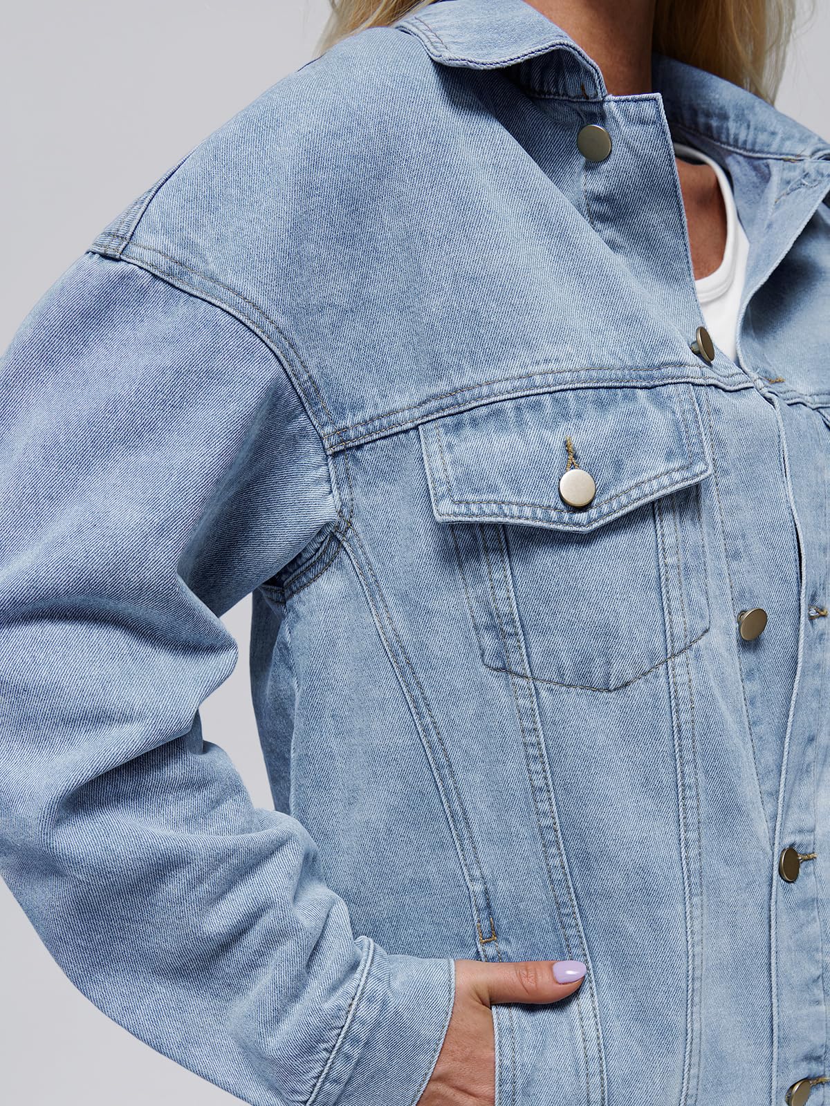 AUTOMET Women's Button Down Oversized Jeans Jacket with Pockets | Classic Denim Jacket with Chest Pockets, Loose Fit Boyfriend Style Coat for Fall